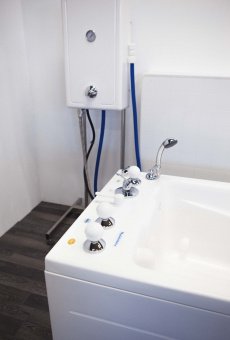 Аппарат медицинский для насыщения воды углекислым газом (АНУ)
